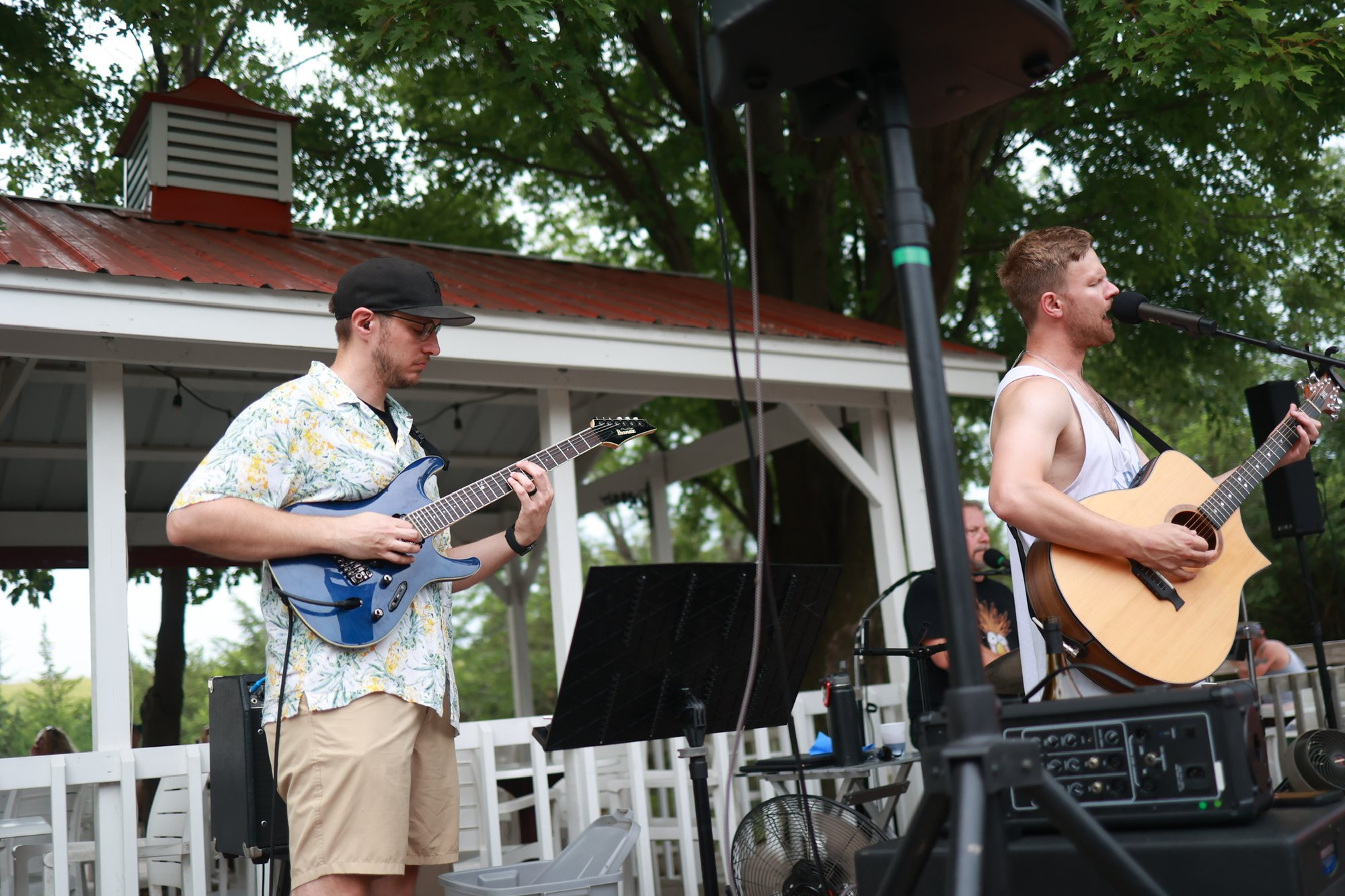 Harry Norman live at James Arthur Vineyard
